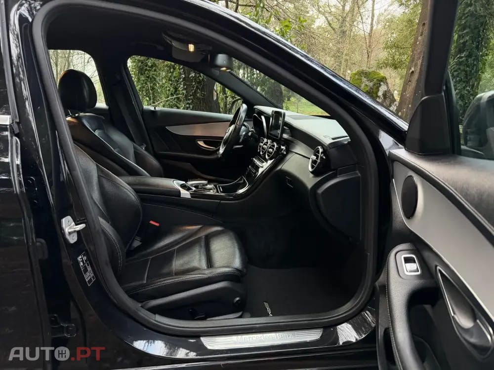 Mercedes-Benz C 300 h AMG Line