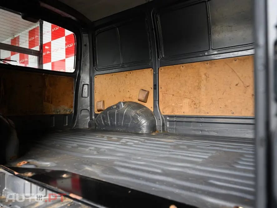 Toyota HiAce 2.4 D LXH12LG