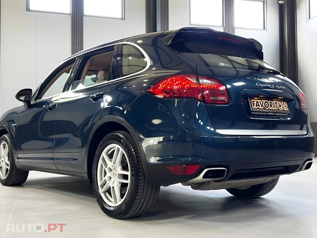 Porsche Cayenne S Hybrid