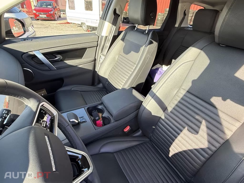 Land Rover Discovery Sport 1.5 I3 P270e AWD Dynamic SE