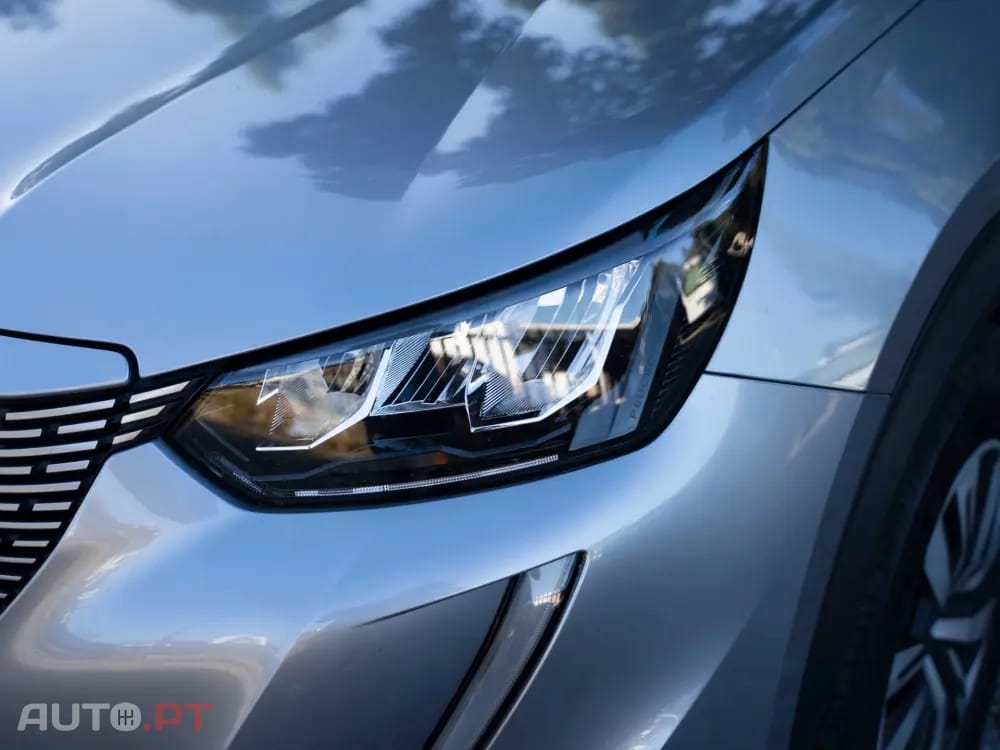 Peugeot E-2008 50 kWh GT Pack