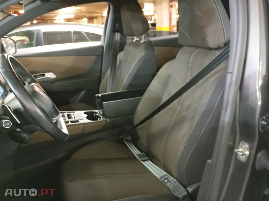 DS DS7 Crossback E-Tense Bastille+ EAT8