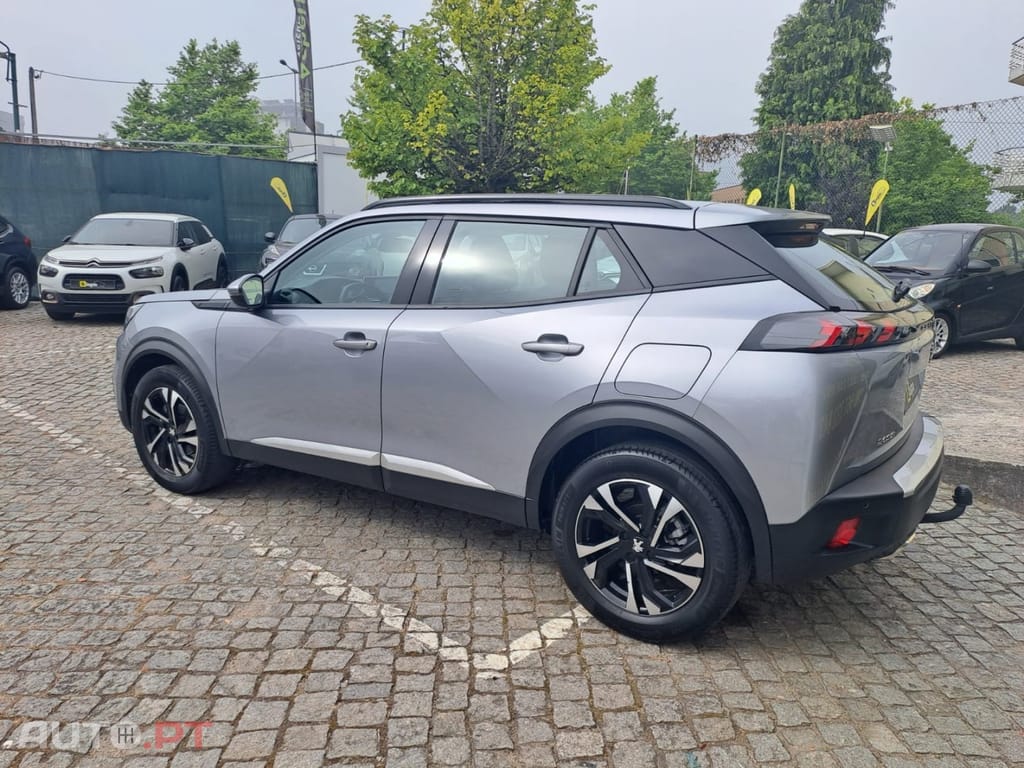 Peugeot 2008 1.2 PureTech Allure