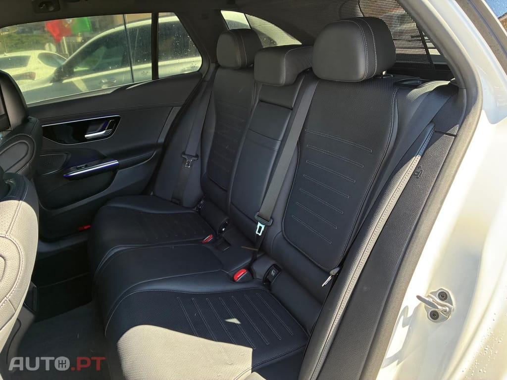 Mercedes-Benz C 300 e AMG Line