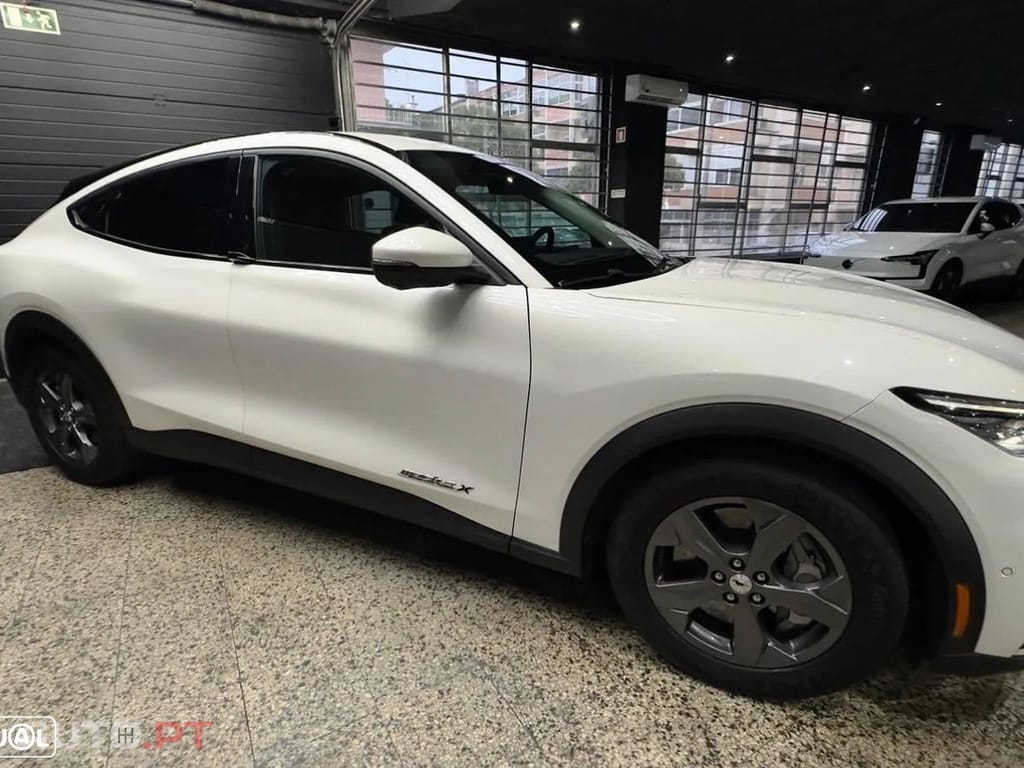 Ford Mustang Mach-E 98.7 kWh Premium