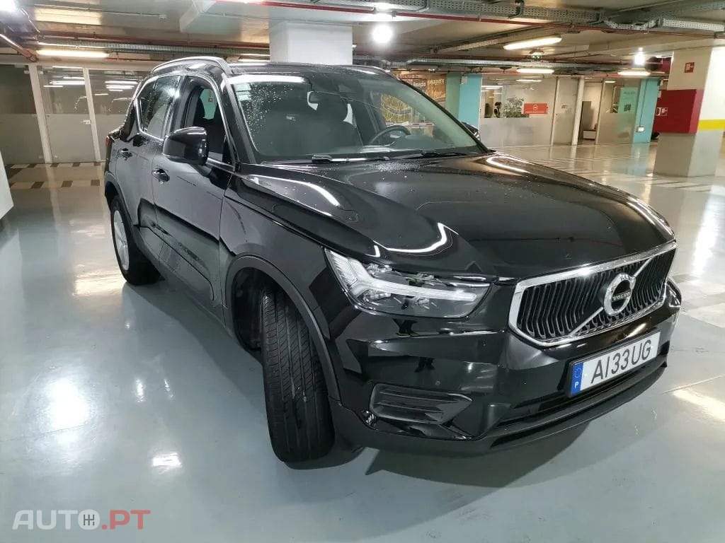 Volvo XC40 1.5 T2 Momentum