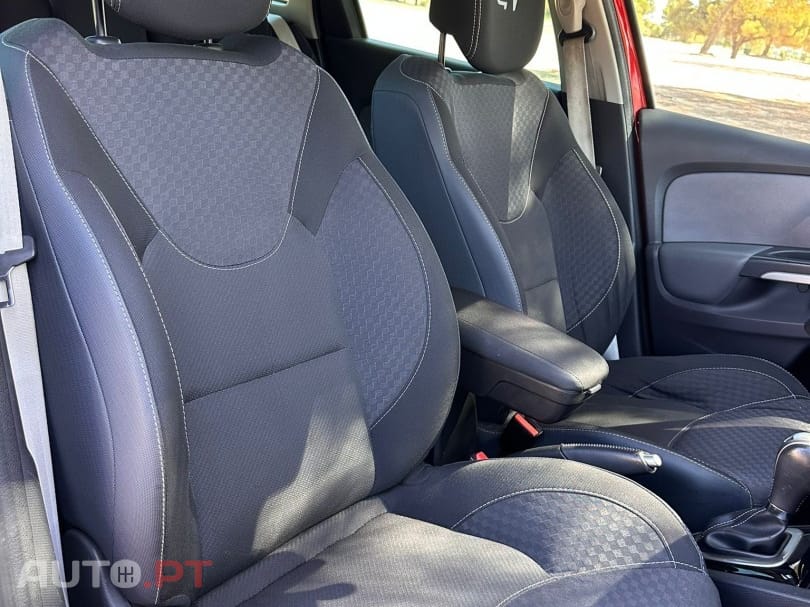 Renault Clio Sport Tourer 1.2 TCE GT EDC