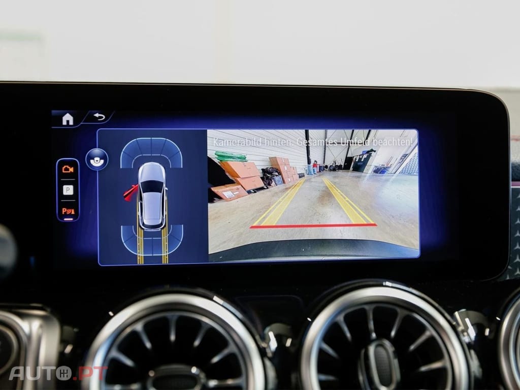 Mercedes-Benz EQB I.V.A DEDUTÍVEL 300 4M AMG
