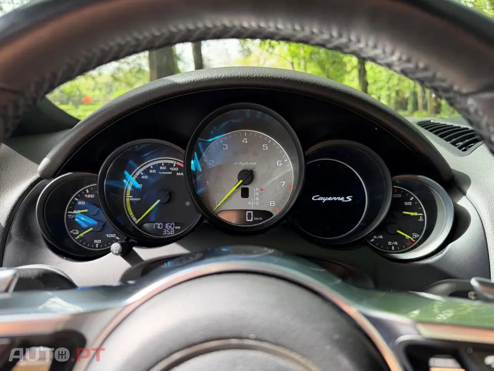 Porsche Cayenne S E-Hybrid Platinum Edition