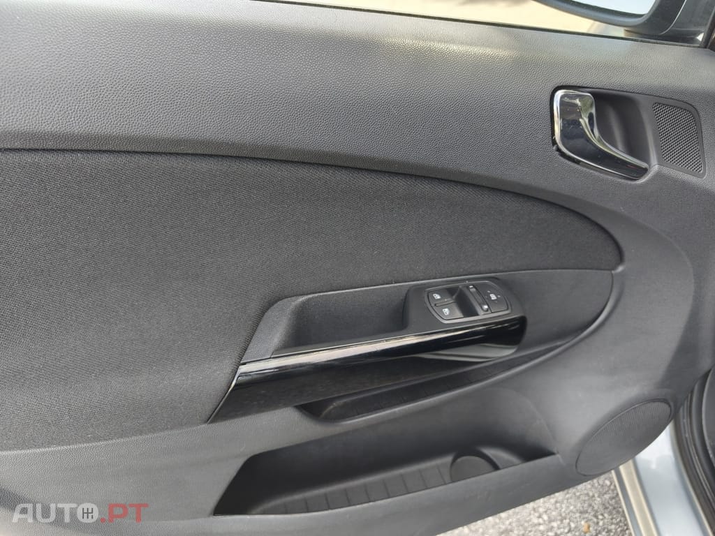 Opel Corsa 1.2 Enjoy