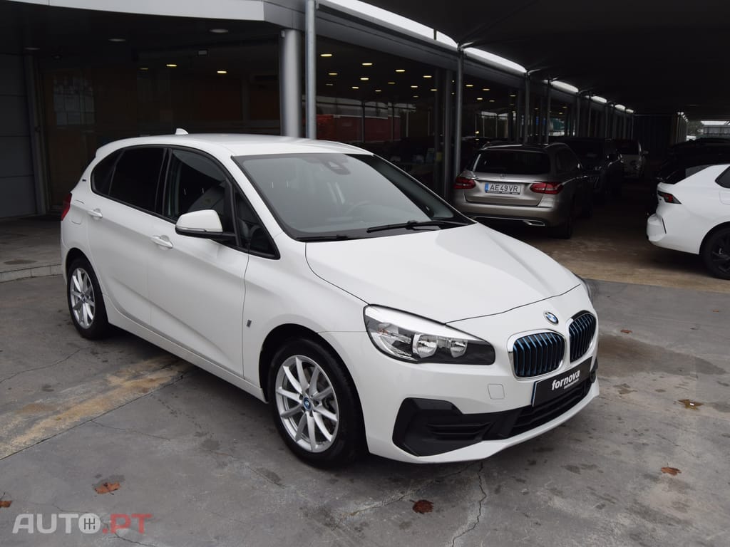 BMW 225 xe