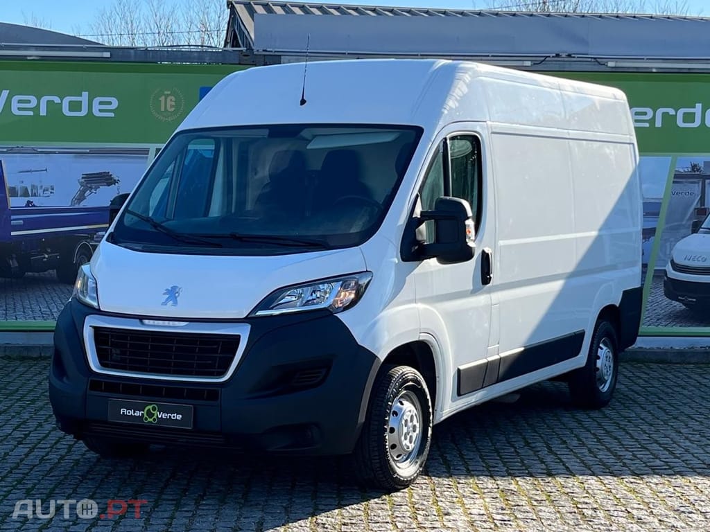 Peugeot Boxer 2.2 BlueHDi 330 L1H1 Premium