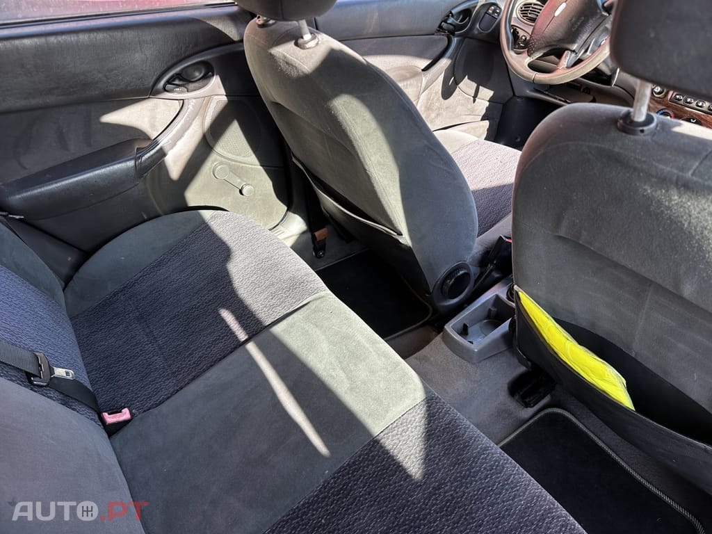 Ford Focus 1.6 Ghia