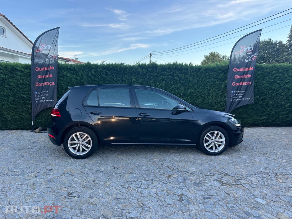 Volkswagen Golf 1.6 TDI Confortline