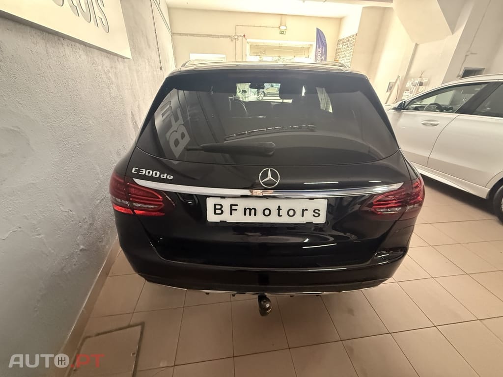 Mercedes-Benz C 300 de AMG Line