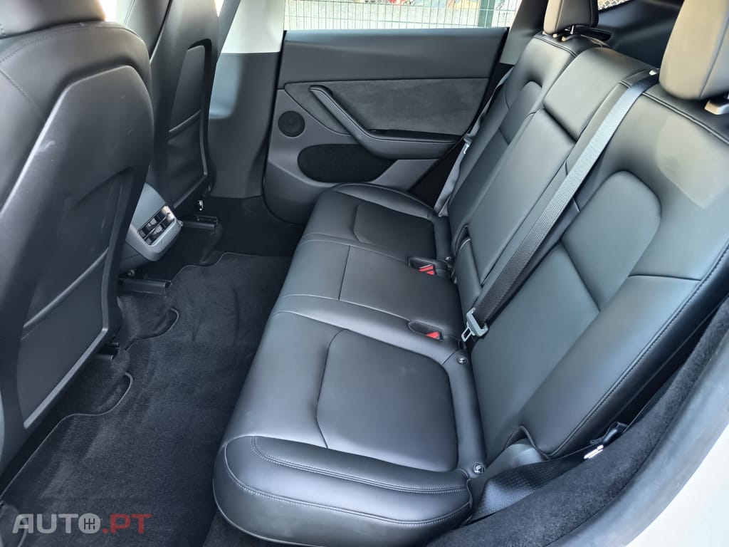 Tesla Model Y Tração Traseira