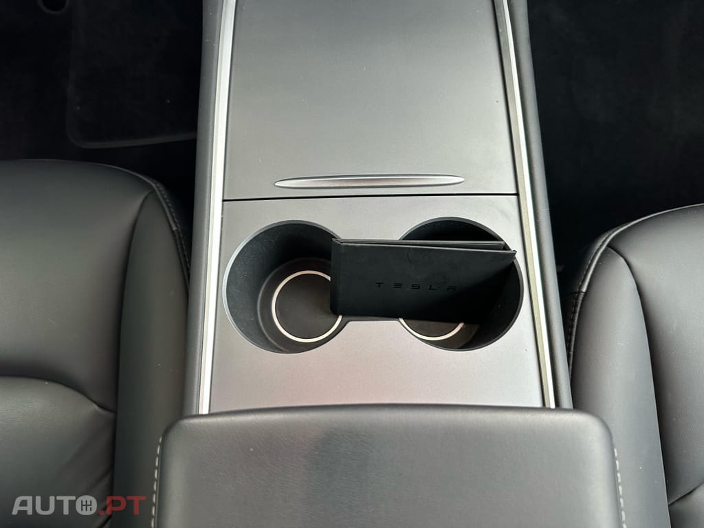 Tesla Model Y Long Range Tração Integral