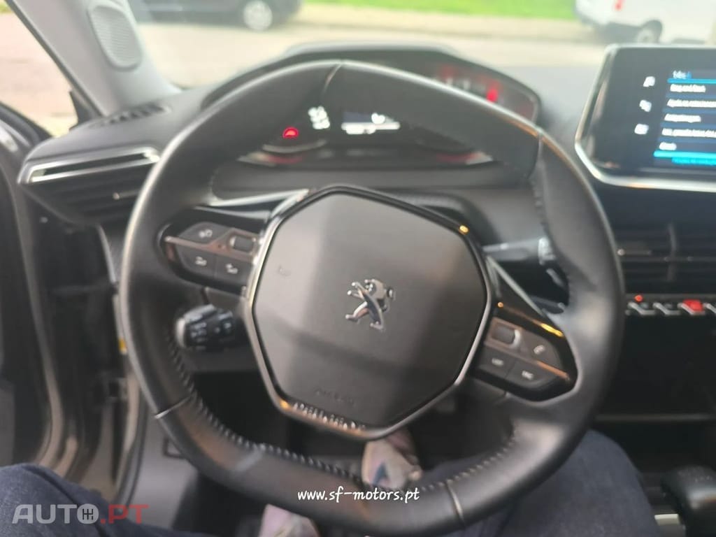 Peugeot 2008 PureTech 100 Stop&Start Active