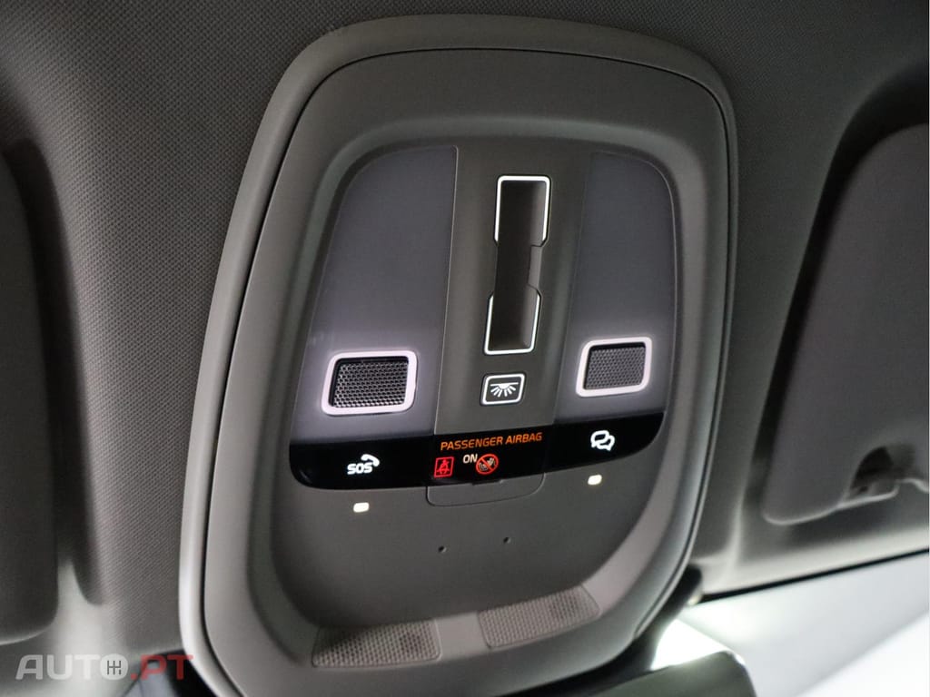 Volvo XC60 2.0 T6 350 AWD PHEV Core Auto