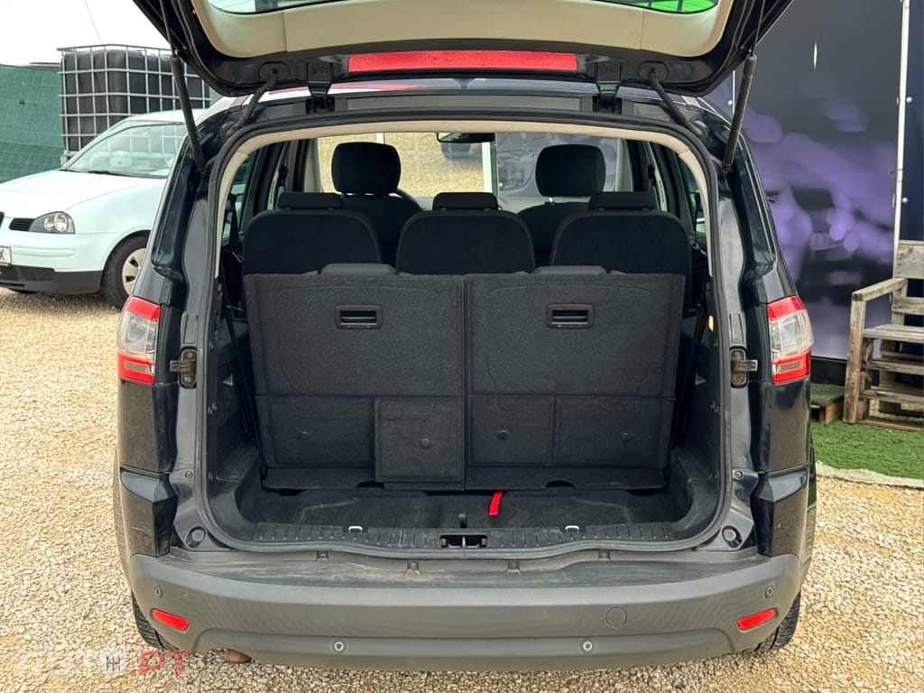 Ford S-Max 2.0 TDCi Titanium- 7 lugares- Garantia Incluída