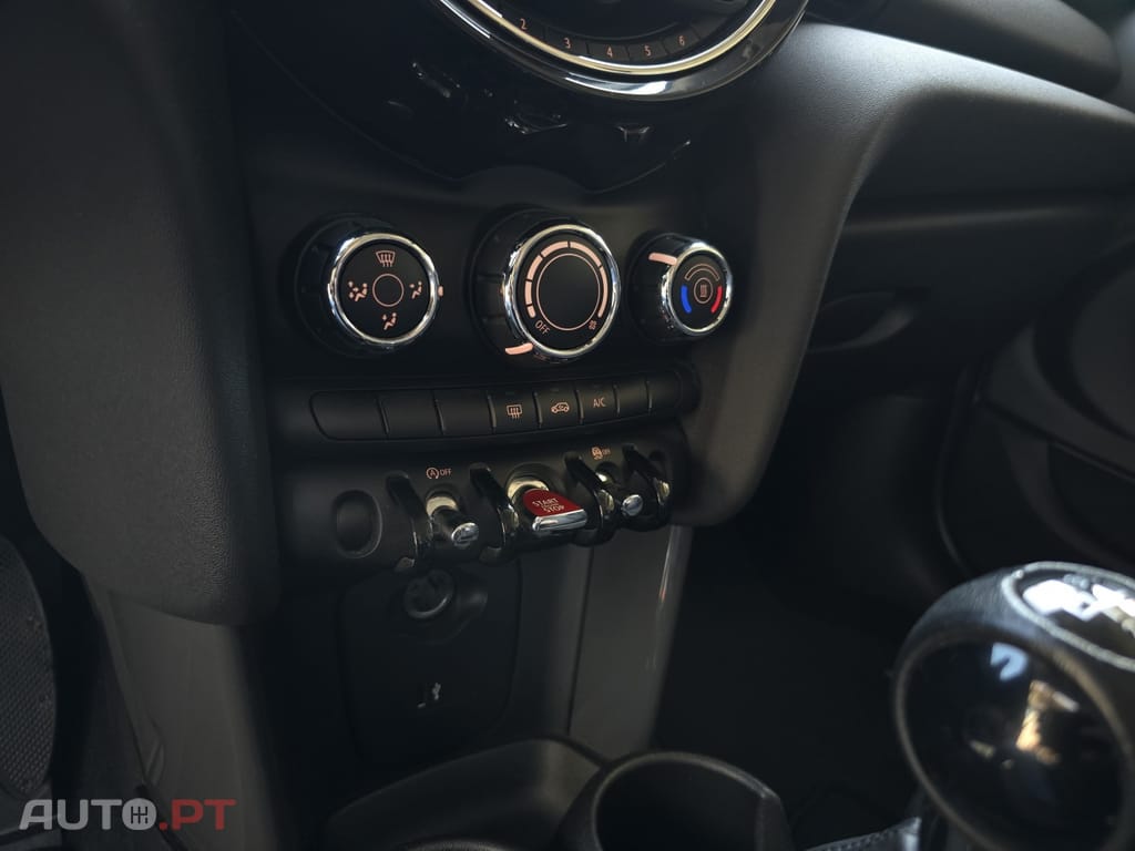 MINI Cooper ONE FIRST