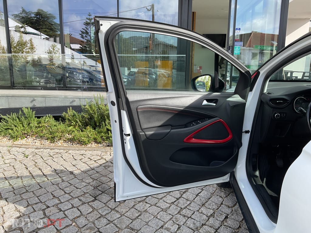 Opel Crossland 1.2 T GS Line