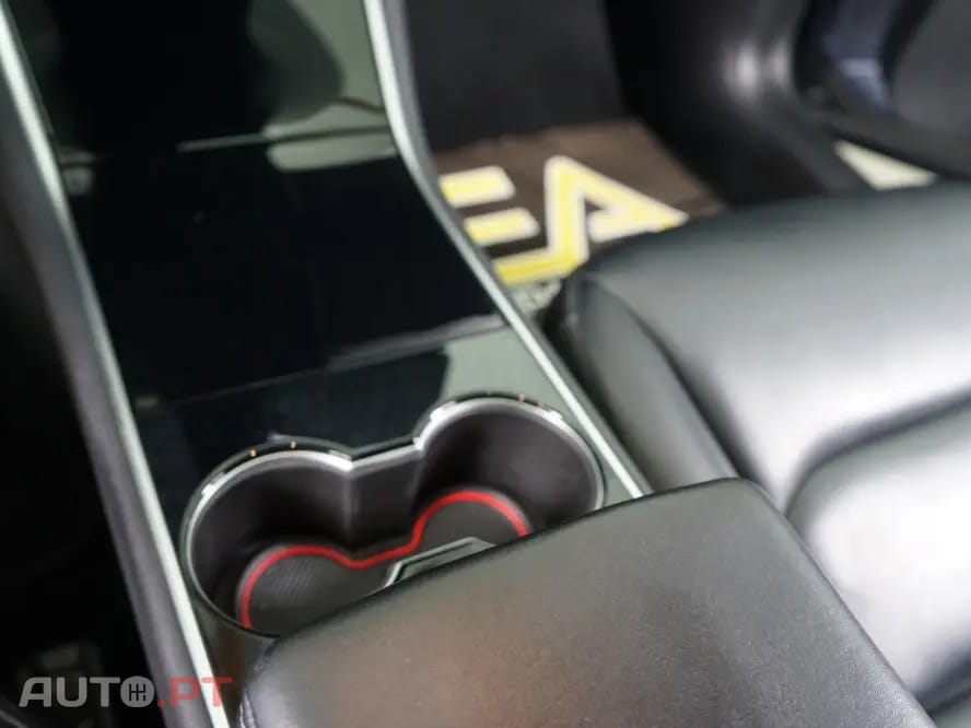 Tesla Model 3 Standard Range Plus RWD