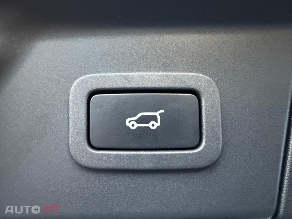 Land Rover Velar 2.0 D200 AWD Dynamic SE