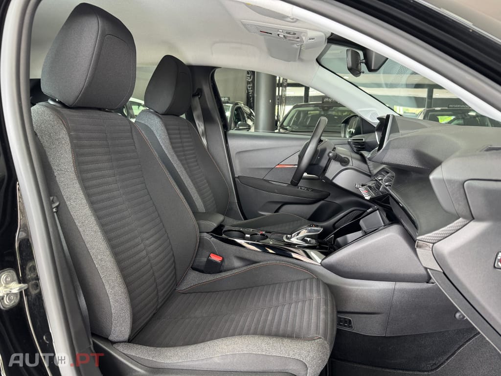 Peugeot E-208 50 kWh Active