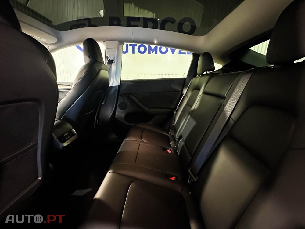 Tesla Model Y Long Range Dual Motor AWD