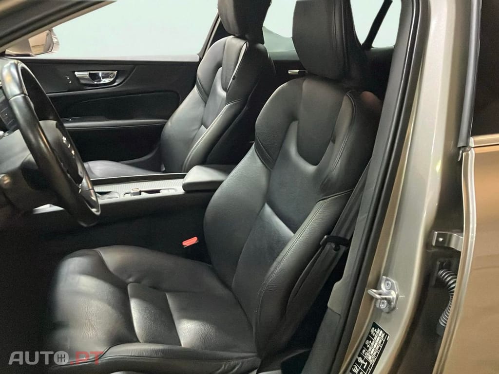 Volvo V60 2.0 D3 Momentum Plus Geartronic