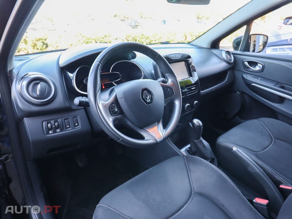Renault Clio Sport Tourer 1.5 dCi Dynamique S — fotografia 7