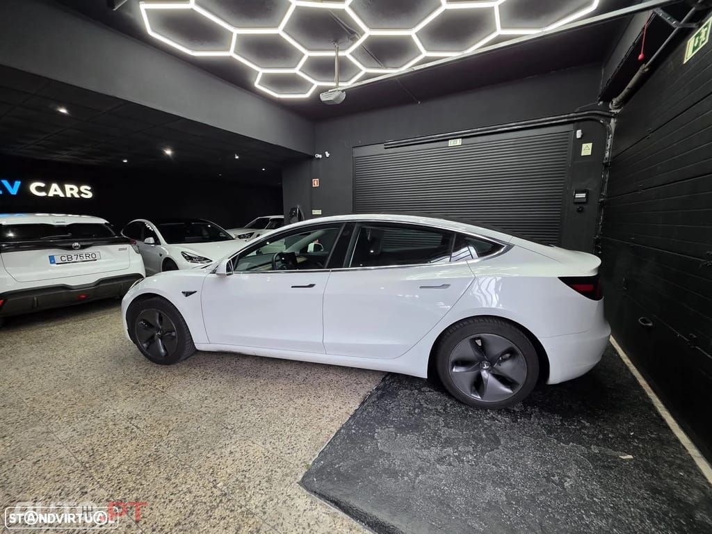Tesla Model 3 Standard Range Plus RWD