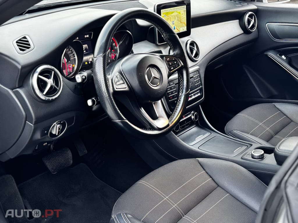 Mercedes-Benz CLA 180 d 7G-DCT Urban