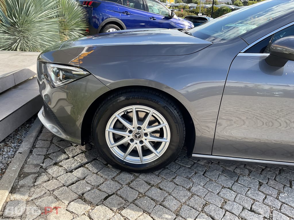 Mercedes-Benz CLA 180 d Shooting Brake Business Solutions