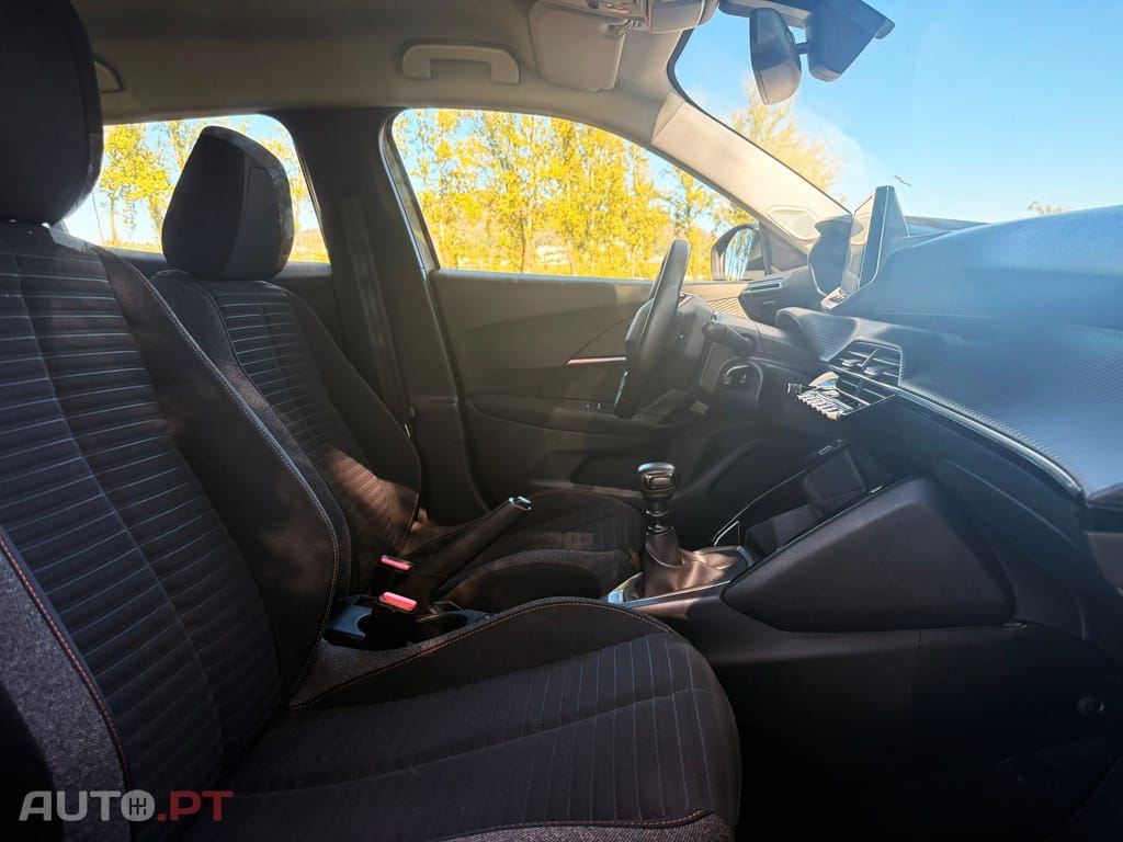 Peugeot 2008 1.2 PureTech Active