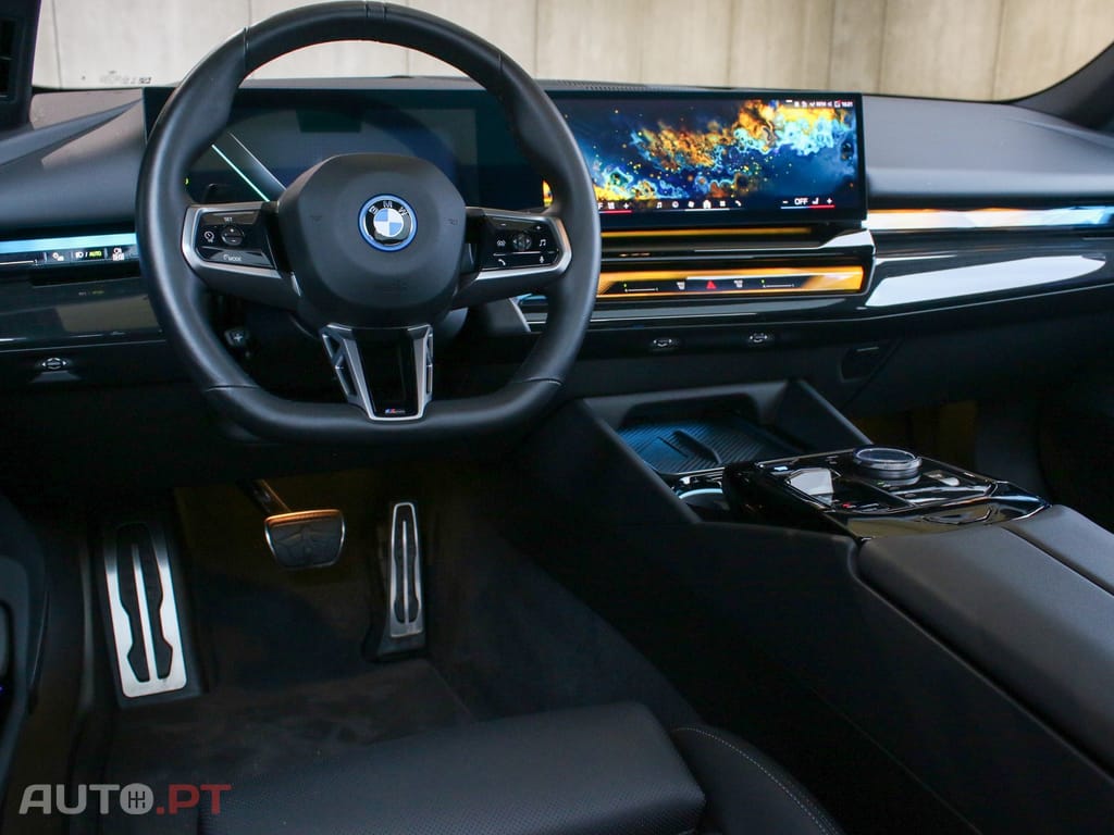 BMW i5 eDrive40 Pack Desportivo M Pro