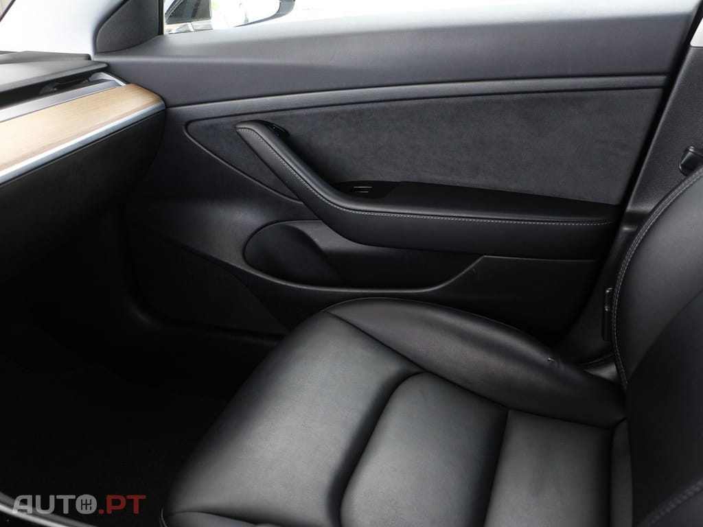Tesla Model 3 Long-Range Dual Motor AWD
