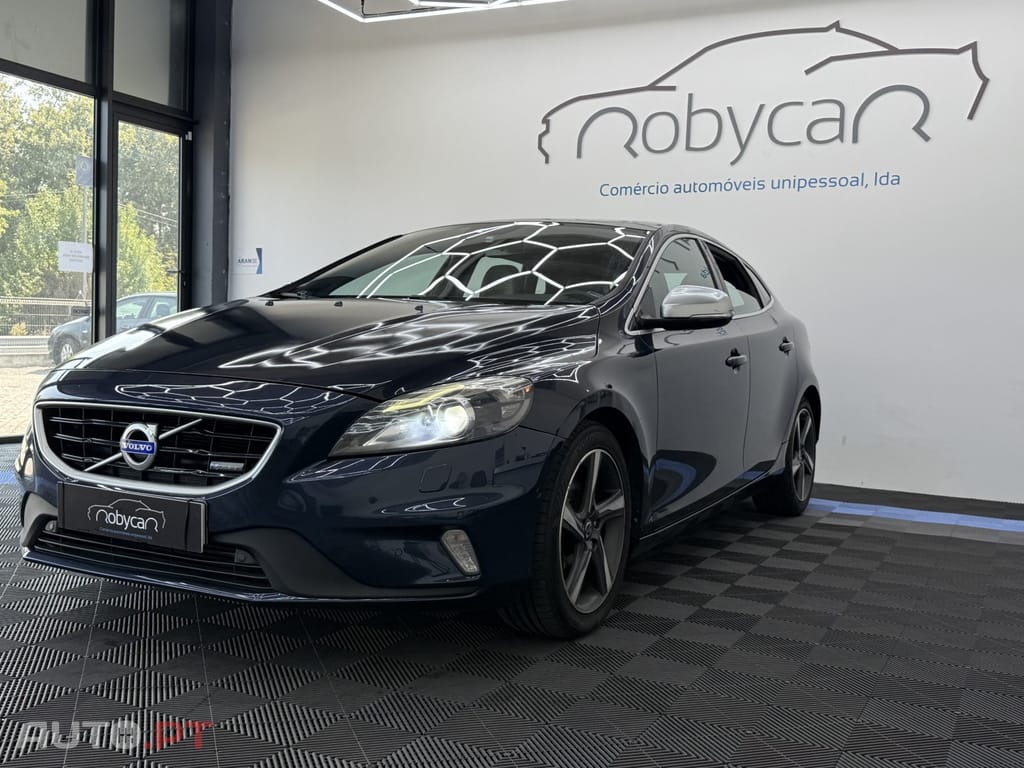 Volvo V40 1.6 D2 R-Design Momentum