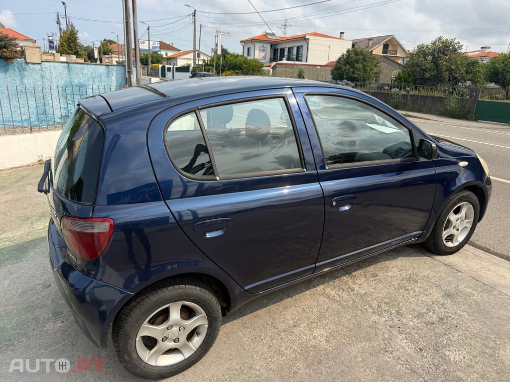 Toyota Yaris 1.0 Luna ABS