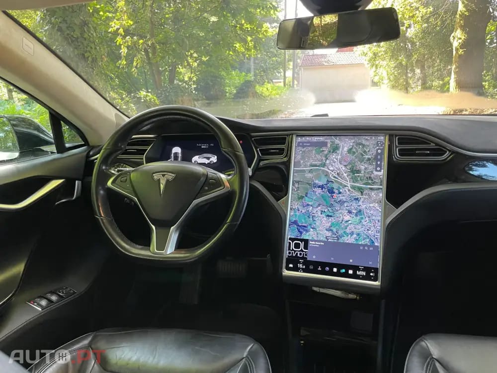 Tesla Model S 90D