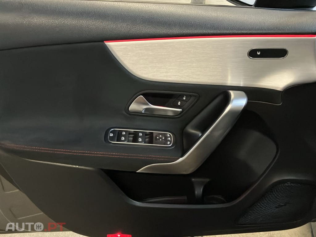 Mercedes-Benz A 35 AMG 4Matic Speedshift DCT 7G