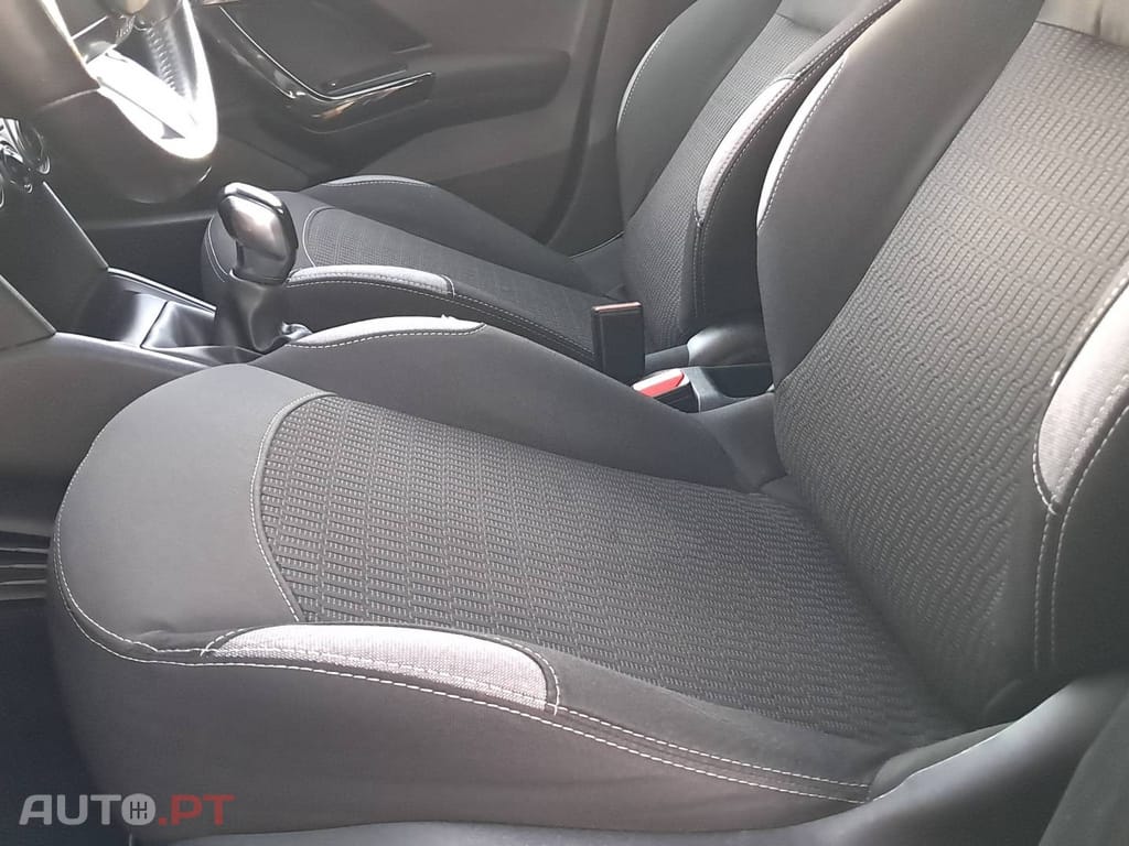 Peugeot 208 1.6 BlueHDi Style