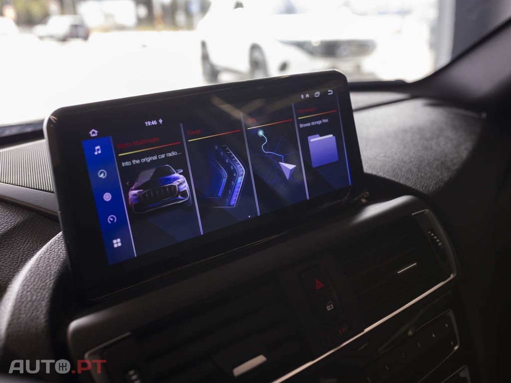 BMW 220 i Coupe Pack M