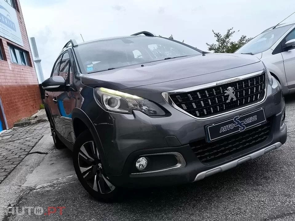 Peugeot 2008 1.2 PureTech Allure EAT6