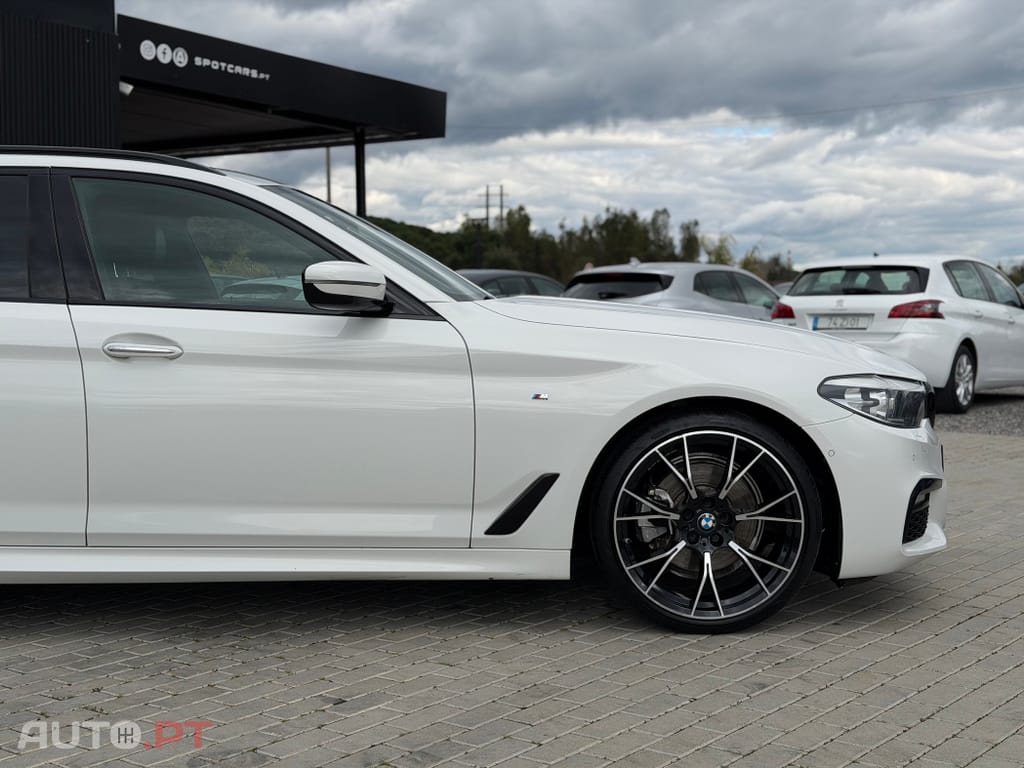 BMW 520 d Pack Desportivo M Auto