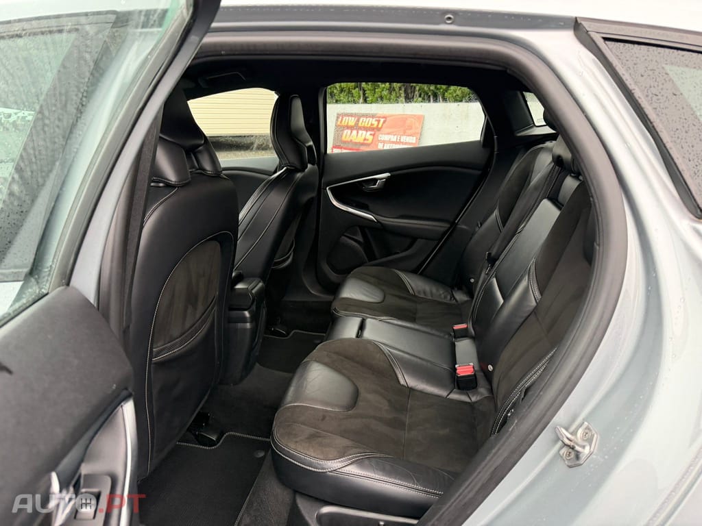 Volvo V40 2.0 D2 R-Design