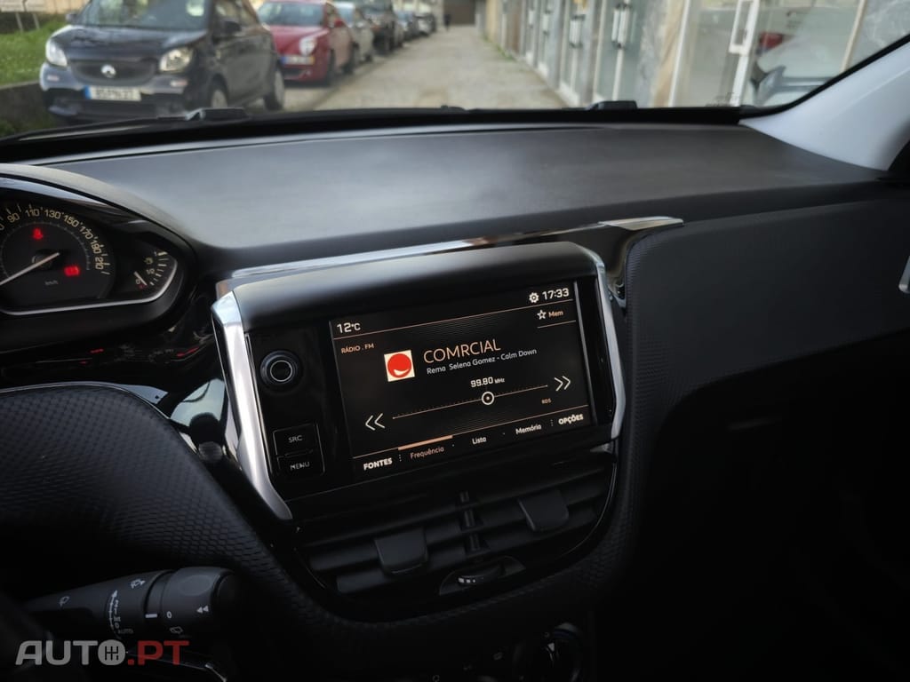Peugeot 2008 1.2 PureTech Style