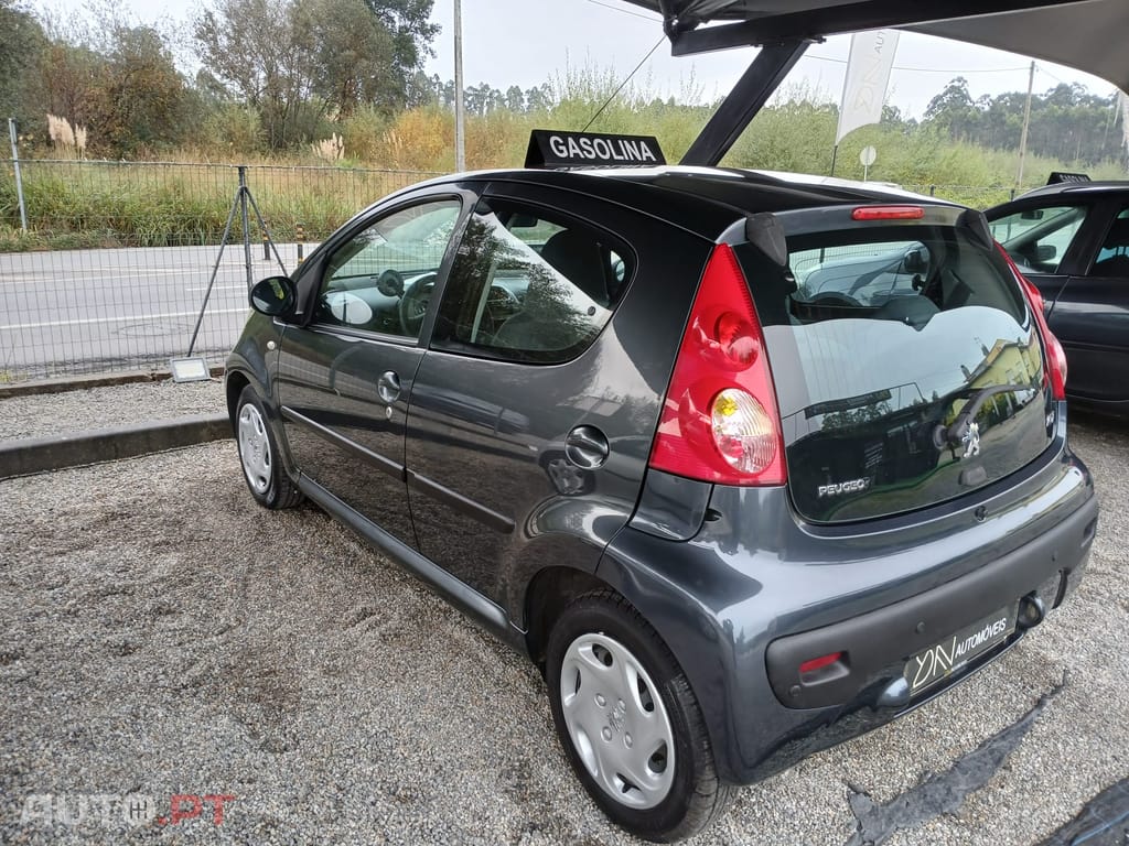 Peugeot 107 1.0 Poucos Kms