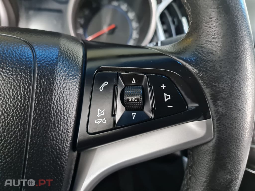 Chevrolet Cruze 1.7 LTZ